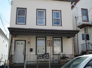 642 Elizabeth St, Perth Amboy, NJ 08861