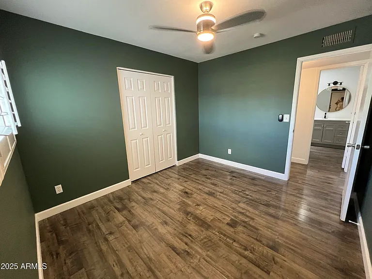 8744 E Rose Ln — Photo 10