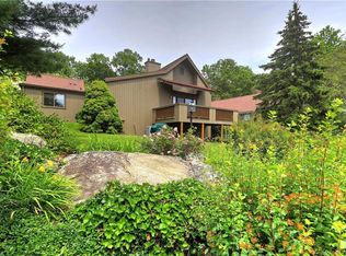 165 Bison Ln #A, Stratford, CT 06614