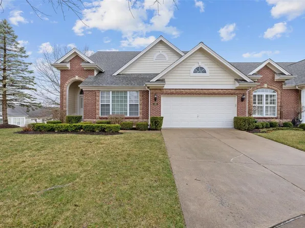 302 Shetland Valley Ct, Chesterfield, MO 63005