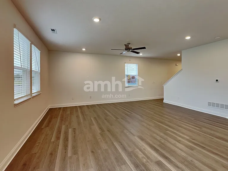 9199 Henley Ave — Photo 7