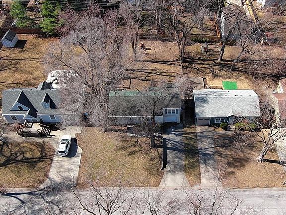 2nd image of 7400 Springfield St