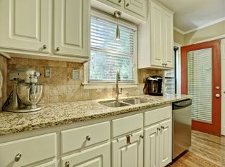 3 Holly Downs Ct NW, Atlanta, GA 30318
