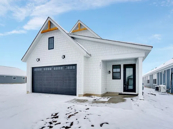 5267 217th St W, Farmington, MN 55024