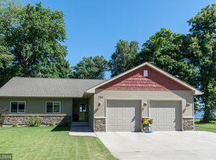 780 Main St W, Isle, MN 56342