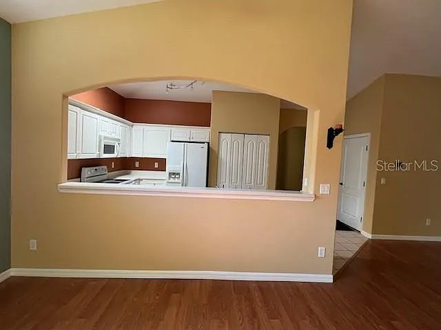 77 Veranda Way — Photo 2