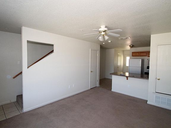 3rd image of 1104 Lansberry Ct APT B