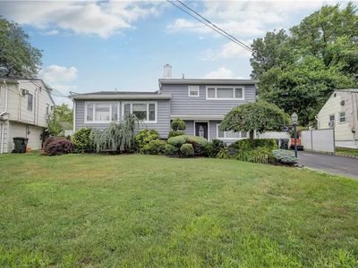 70 Trafalger Dr, Colonia, NJ, 07067