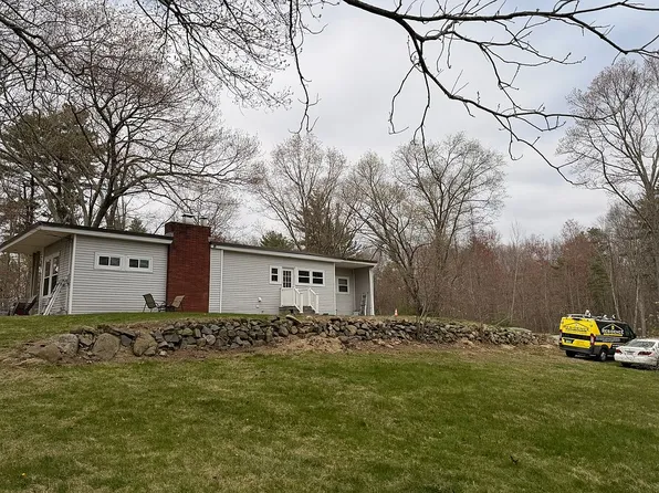 17 Hampstead Rd, Salem, NH 03079