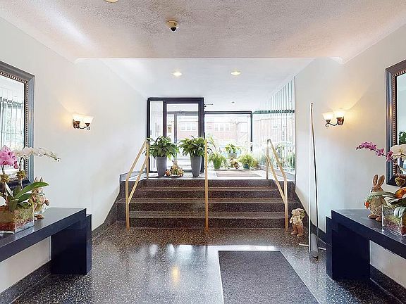 2nd image of 5022 40th St APT 4B