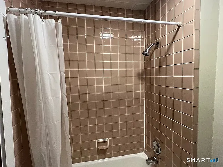 151.5 Bradley St #2 — Photo 9