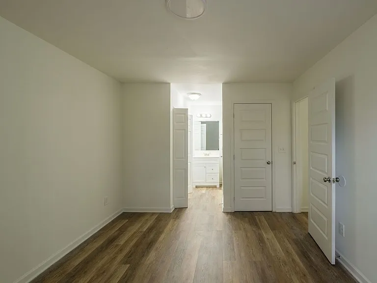 Golden Gate Townhomes — Photo 60
