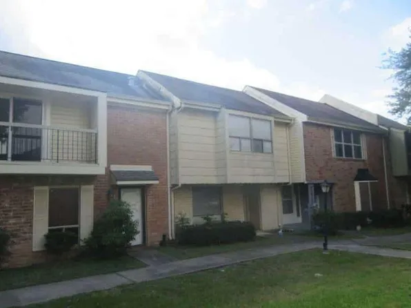 4717 Indian Trl #4, Baytown, TX 77521