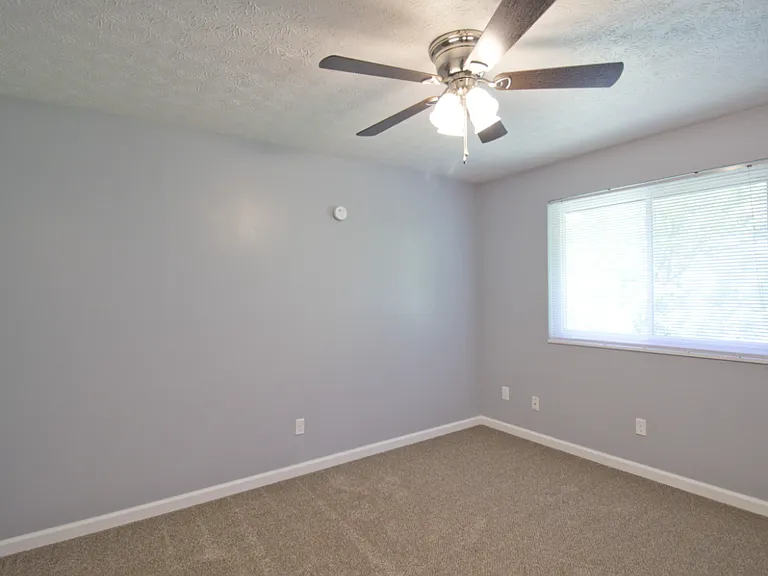 127 Dorset Ct — Photo 11
