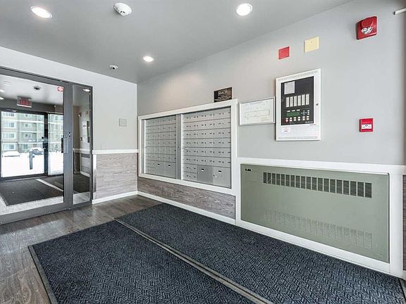 3rd image of 181 Skyview Ranch Mnr N #3413