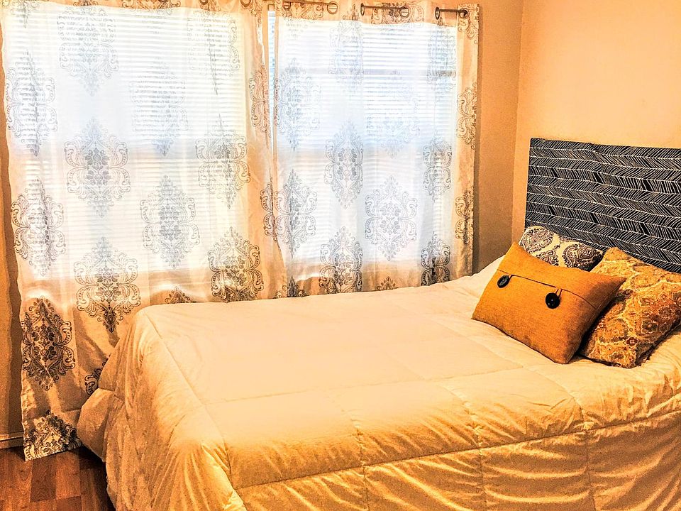 2nd image of 213 Corona Ave APT D