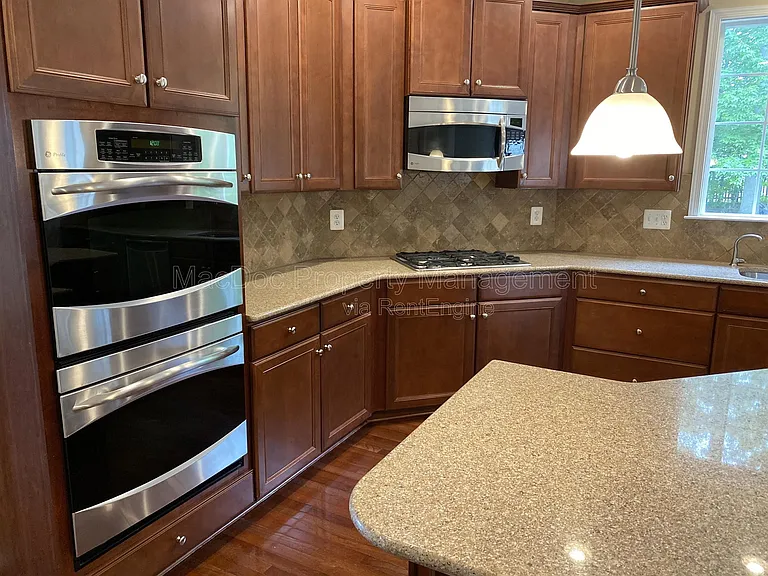 121 Riggs Rd — Photo 15