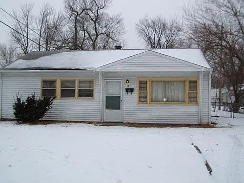 44 Louise Ln photo 1