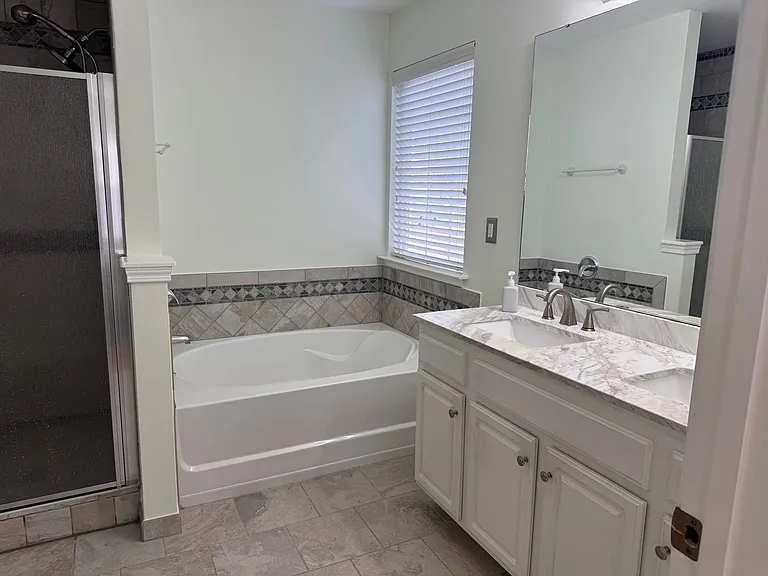 136 Madelia Pl — Photo 24