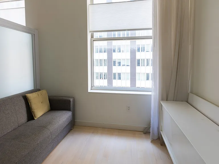 15 Broad St #716 — Photo 13