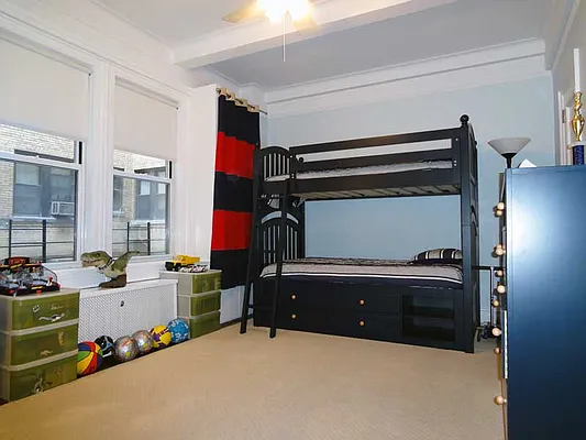 Sold by Mercedes Berk | media 14