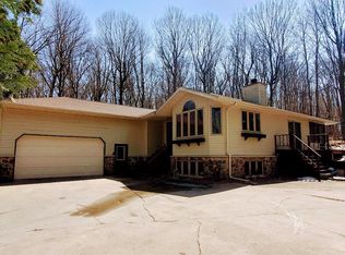 E6489 Garrity Rd, Manawa, WI 54949