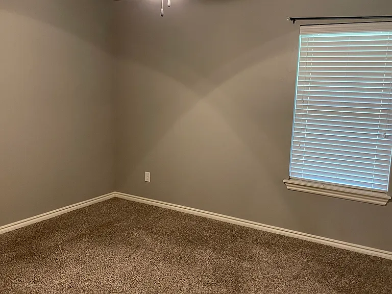 117 Ashley Dr — Photo 16