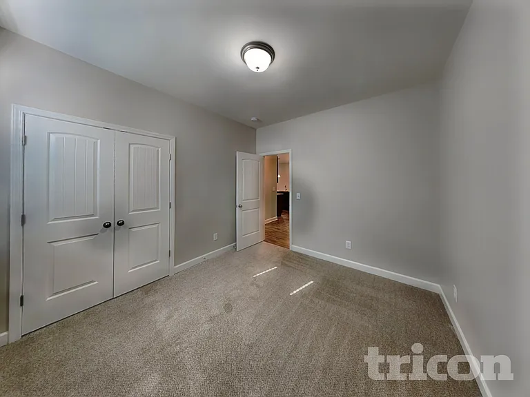 714 Amberton Dr — Photo 10