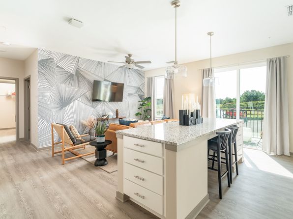 1607 Centennial Park Blvd #A418