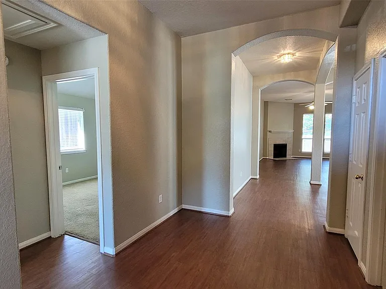 3825 Evergreen Way — Photo 6