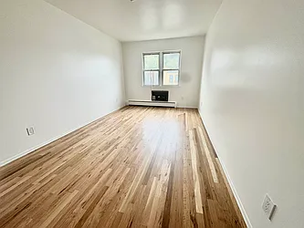 Rented by Papp Realty