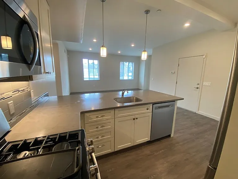 505 Central Ave — Photo 14