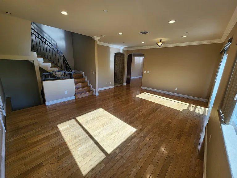 13620 Valerio St #10 — Photo 5