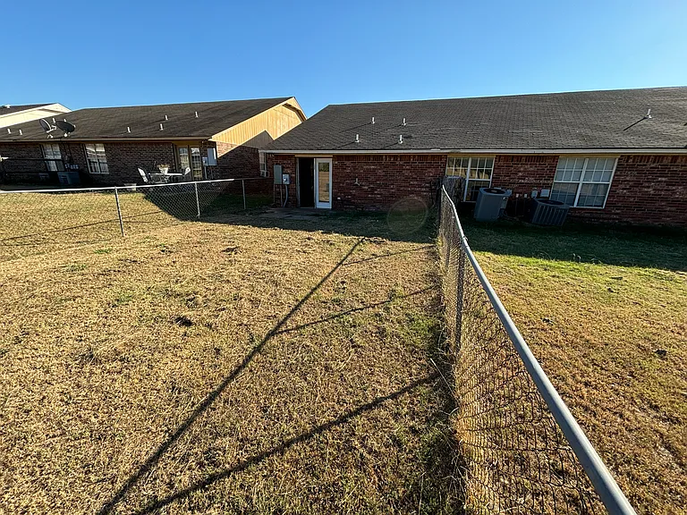 4913 N Britton Dr — Photo 11
