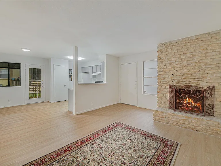 4301 Acropolis Ct #B — Photo 3