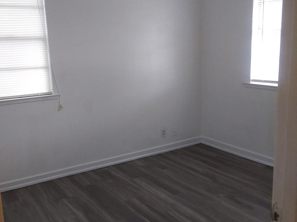 1st image of 621 Richmond Dr