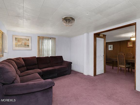 3rd image of 6 3rd Street