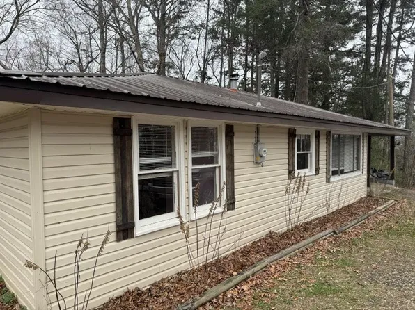 288 Kimsey St, Blairsville, GA 30512