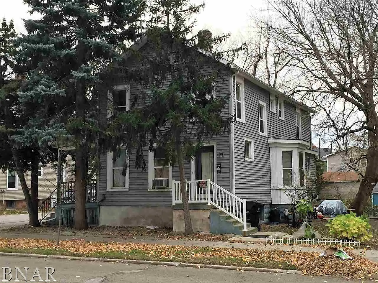 503 E Locust St photo 1