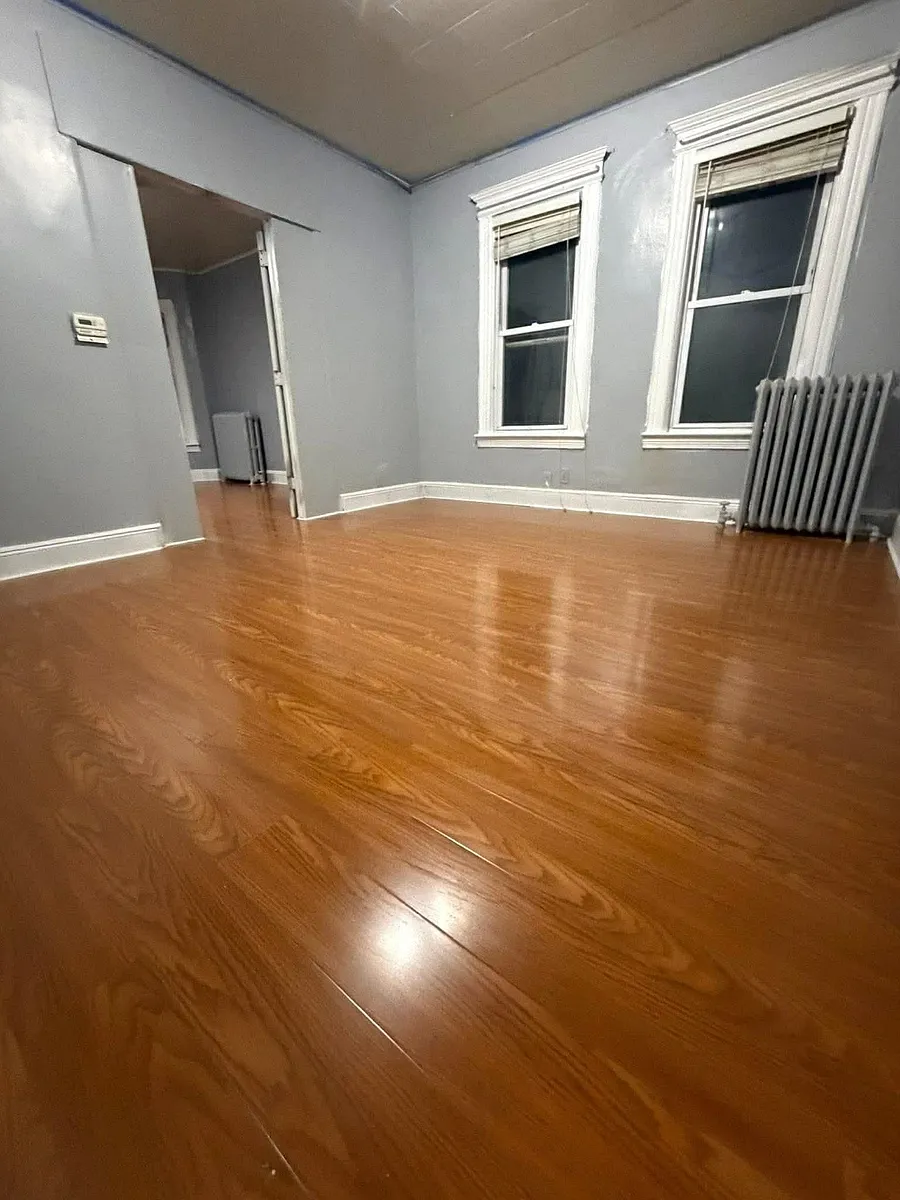 Building Photo - 84 W 9th St #1