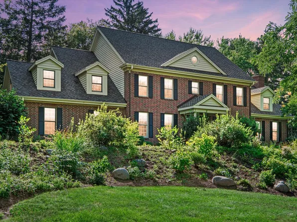 120 Monastery Hill DRIVE, Oconomowoc, WI 53066