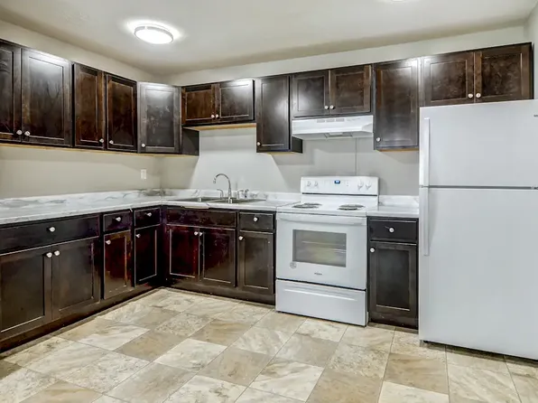 Pine Tree Park Apartments
