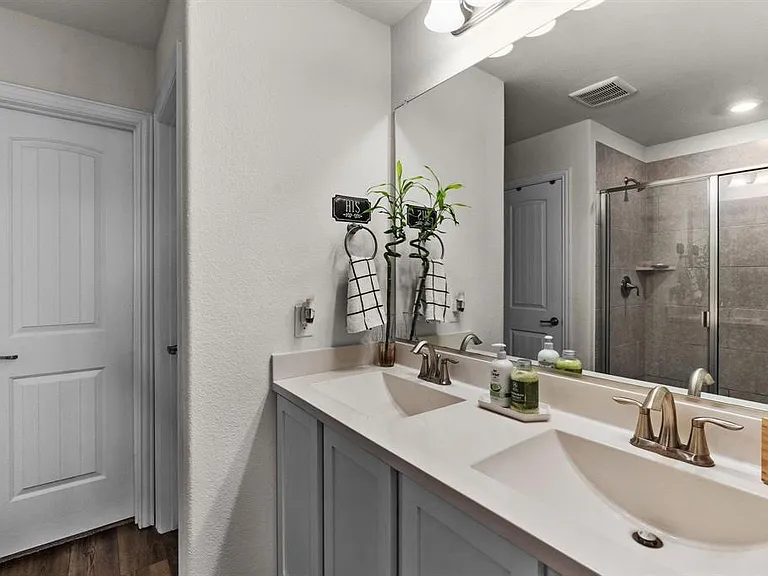 671 Farmstead Dr — Photo 14