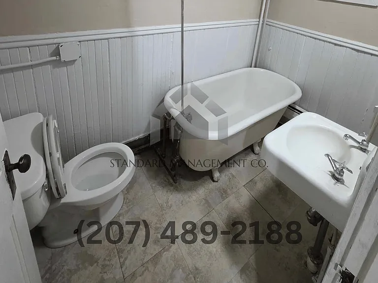 201 Waldo St — Photo 17