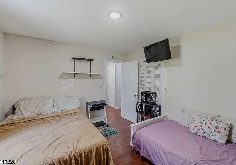 137 New St #1 — Photo 16
