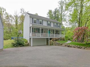 3470 Huntington Rd, Stratford, CT 06614