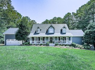 480 Ammons Dr, Waleska, GA 30183