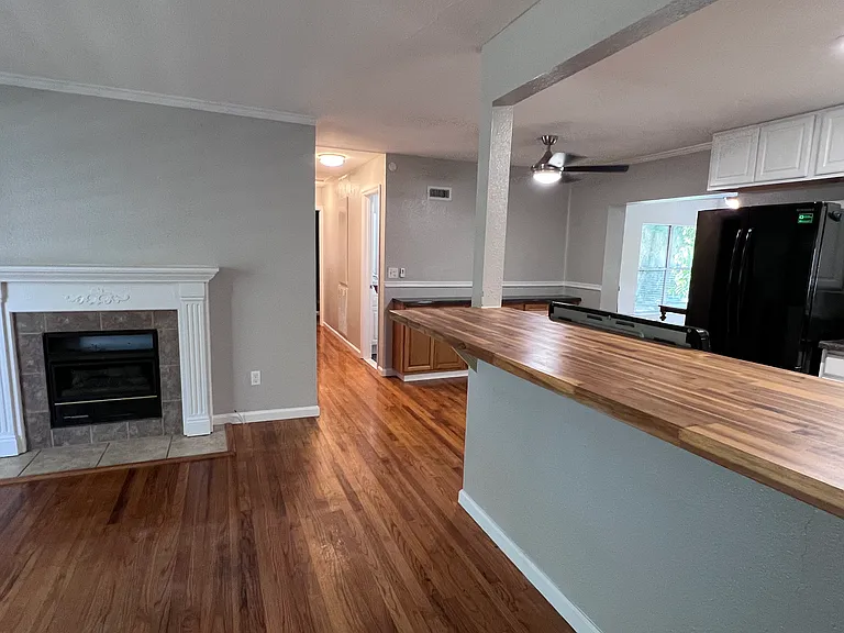 1816 Atkamire Dr — Photo 3