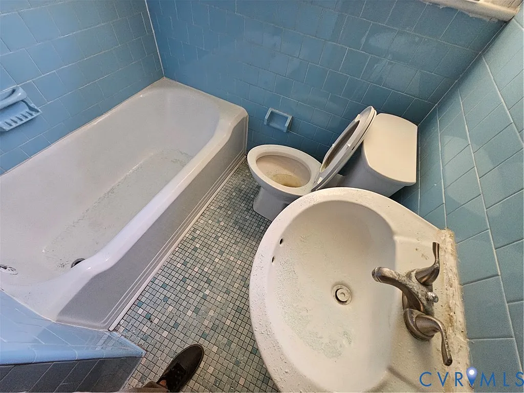 2 bed, 1.0 bath, 912 sqft, $1,000 — Photo 4