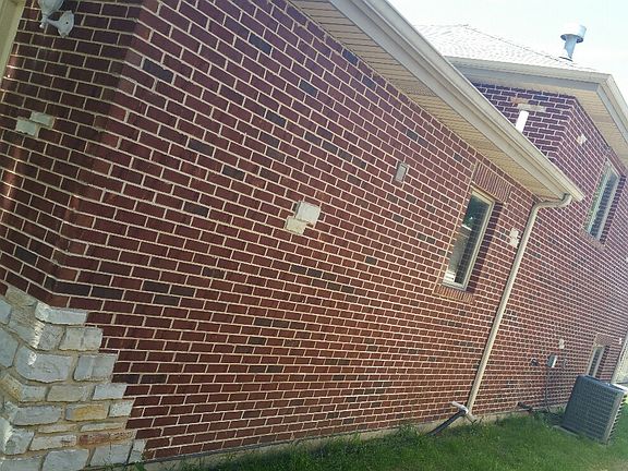 4th image of 1826 N 39th Ave